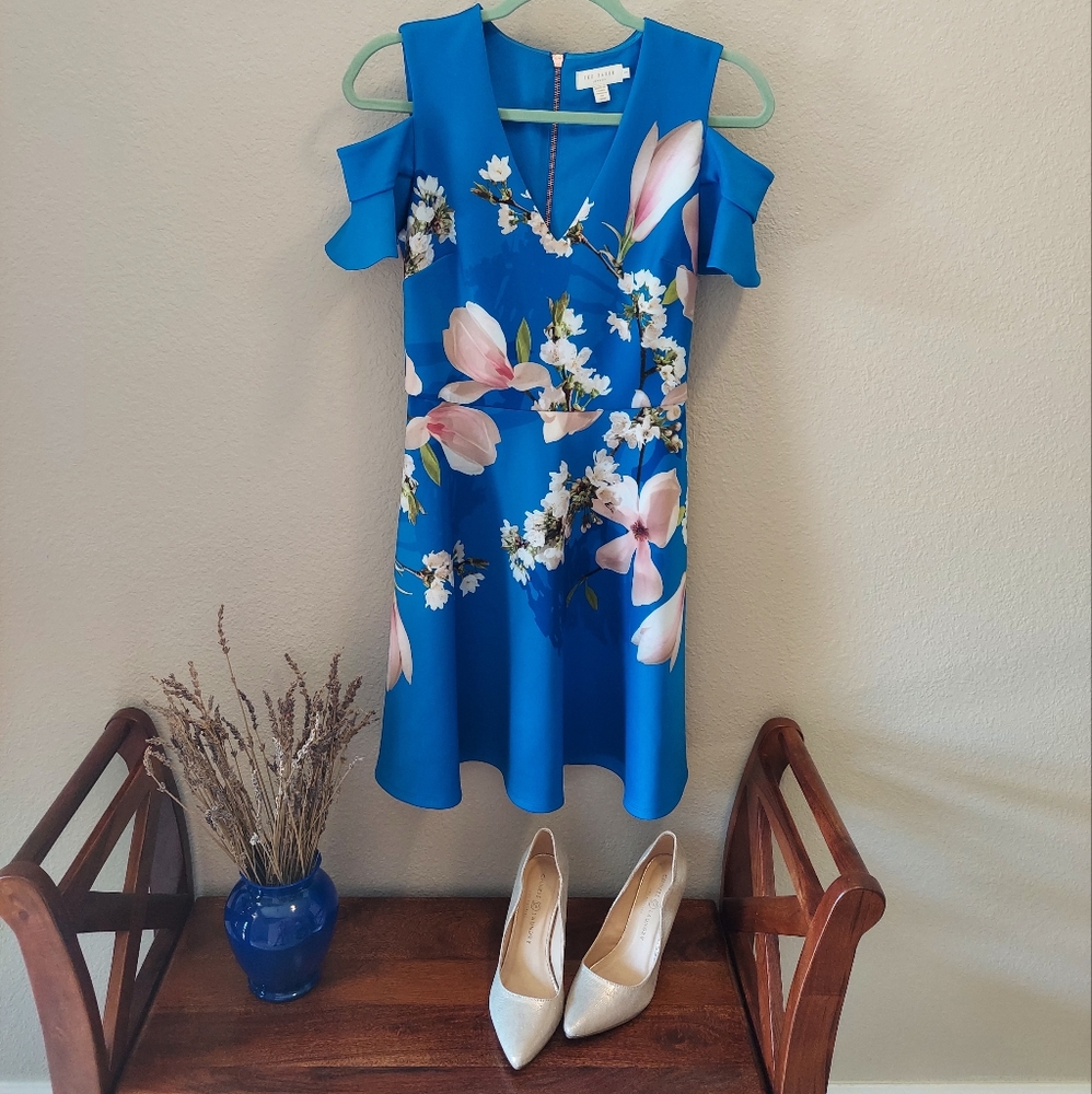 TED BAKER LONDON Ambre Harmony Blue Floral, Off Shoulder Dress Size 1, US Size 4